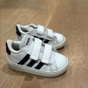 Adidas Kids White and Navy Sneakers